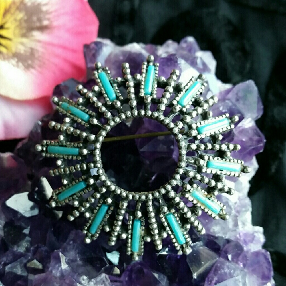 Vintage brooch southwestern style